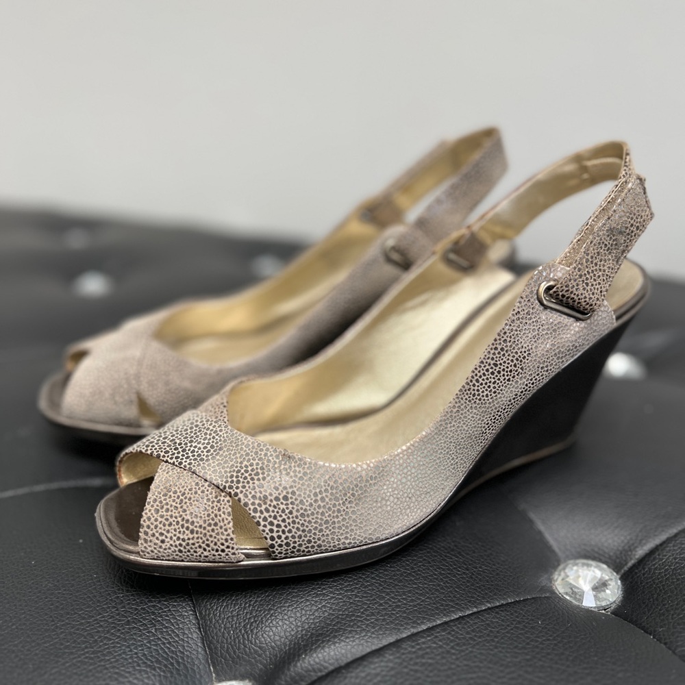 Kenneth Cole Reaction sandals 8.5